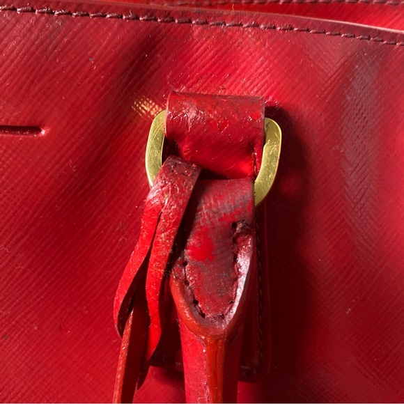 🍒PRADA🍒 Gardener saffiano vernice rosso cherry red gold patent large tote bag - Picture 13 of 16